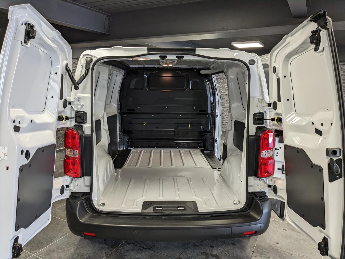 MILTON AVENUE PEUGEOT EXPERT Expert M 2 0 BlueHDi 180 S S BV EAT8 