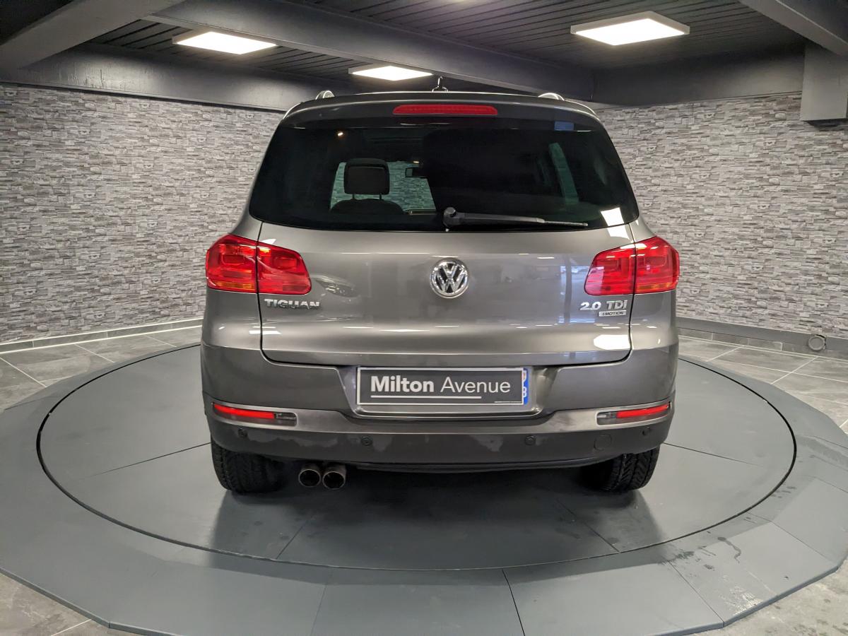 Couverture de coffre arrière de voiture rétractable pour VW Tiguan